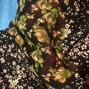 Topshop Tops - CUTE SHEER TOP SHOP TOP!!! Topshop Tops - CUTE SHEER TOP SHOP TOP!!!
